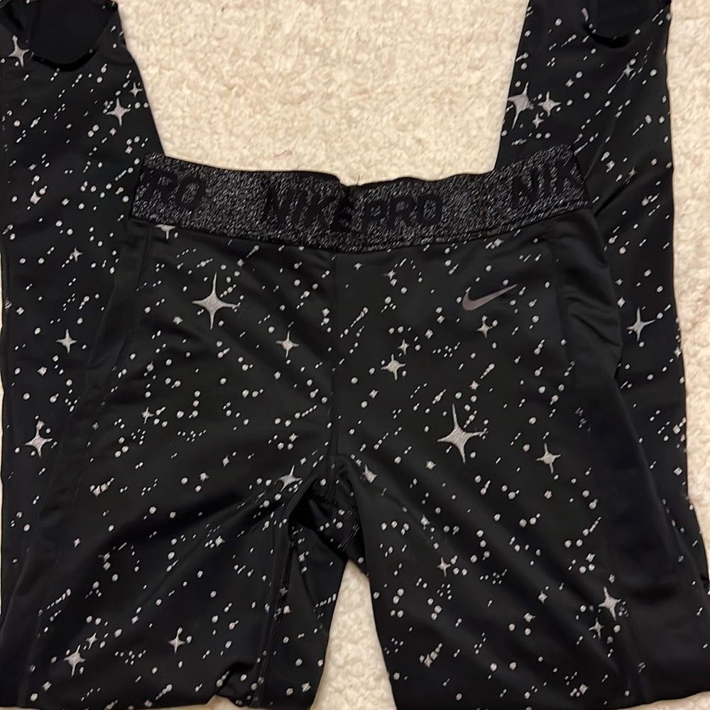 Nike Pro leggings size medium